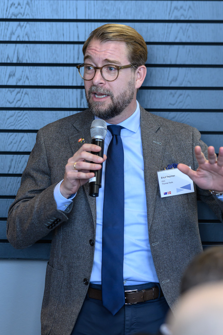 Erick Th&uuml;rmer presenterar Th&uuml;rmers syn p&aring; tillverkningens framtid